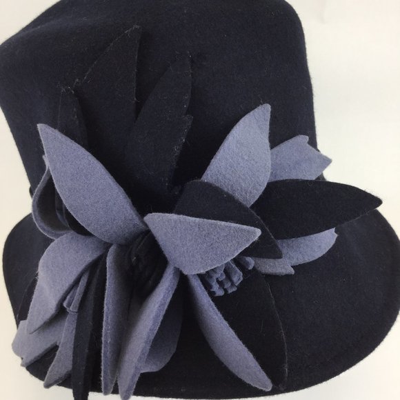 Designer multi fabric cut floral band trim hat - Picture 6 of 7